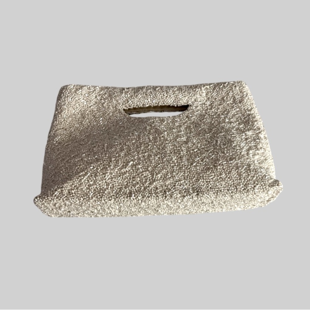Moyna White and Red Beaded Clutch - Picture 3 of 12